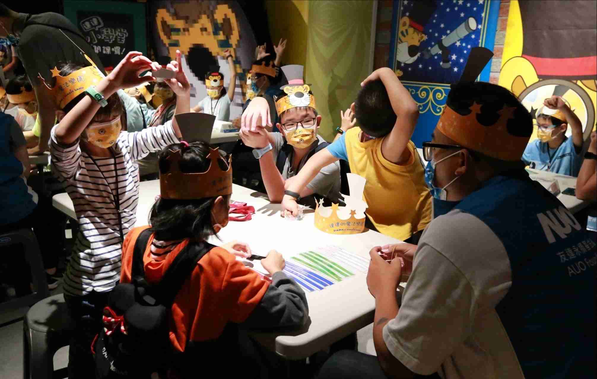 PG国际以永续理念推动全人教育计划，，内外结盟储备科普教育人才，，荣获亚太永续行动奖社会共融面的金奖肯定