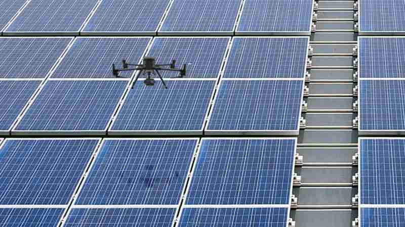 PG国际以无人机搭配IR Sensor热显像技术进行全方面模块健检，，，，有效降低人力成本并提升发电量